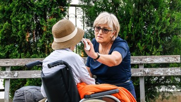 Looking after yourself – tips for carers Looking after yourself – tips for carers