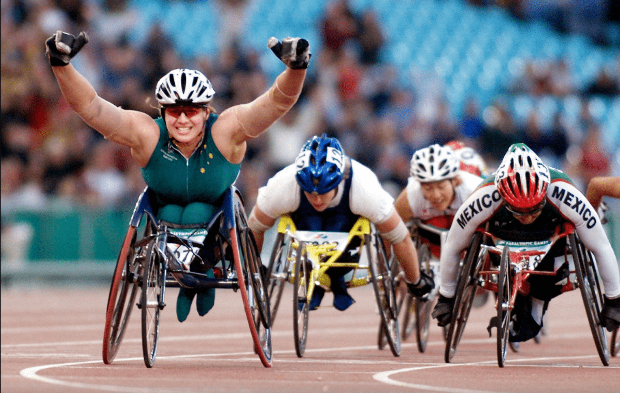 Louise Sauvage winning gold at the Sydney 2000 Paralympic Games